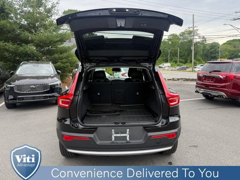 Certified 2023 Volvo XC40 B5 Ultimate w/ Protection Package Premier AWD/4WD image 23