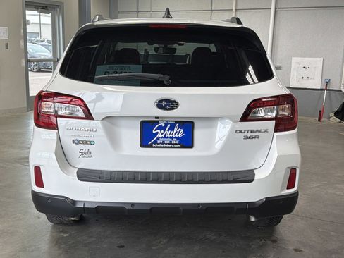 Used 2017 Subaru Outback 3.6R Touring w/ Protection Package #1 AWD/4WD image 6