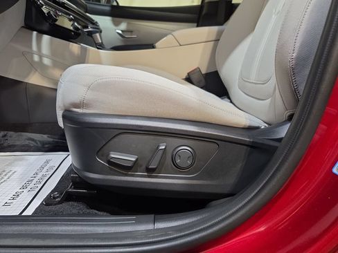 Used 2026 Hyundai Tucson SEL Plus AWD/4WD image 14