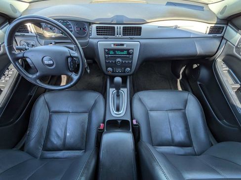 Used 2009 Chevrolet Impala SS w/ Convenience Package FWD image 19