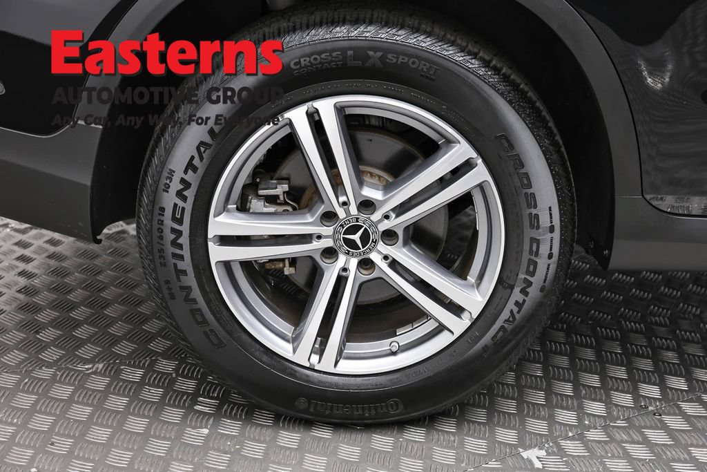 Used 2021 Mercedes-Benz GLC 300 4MATIC w/ Multimedia Package image 33