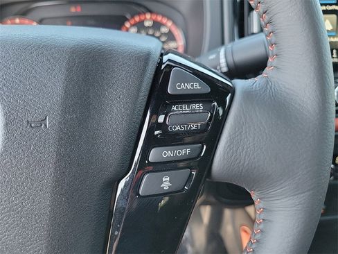 New 2025 Nissan Frontier Pro-X w/ Black Accent Package image 6