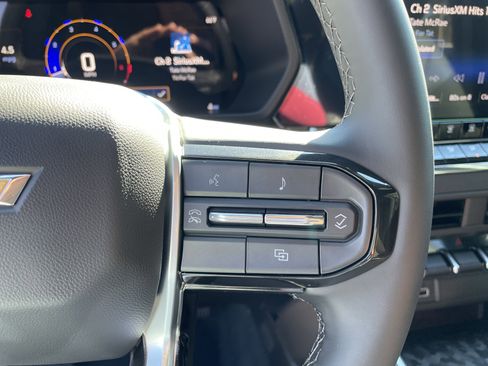 New 2026 Chevrolet Colorado W/T image 17