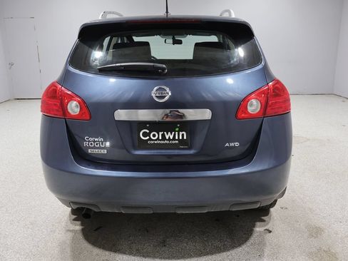 Used 2014 Nissan Rogue S w/ Convenience Package AWD/4WD image 3