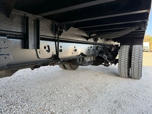 Used 2019 Ford F550 2WD Regular Cab Super Duty image 13