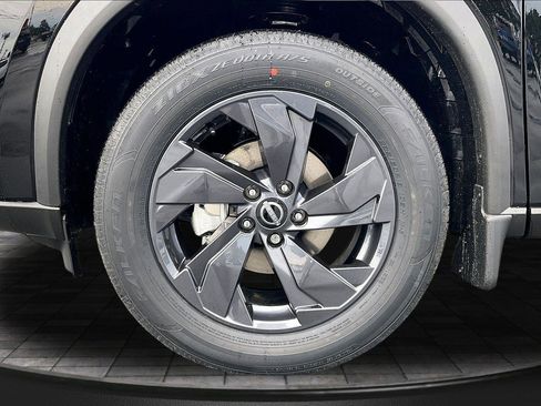 New 2026 Nissan Rogue SV FWD image 12