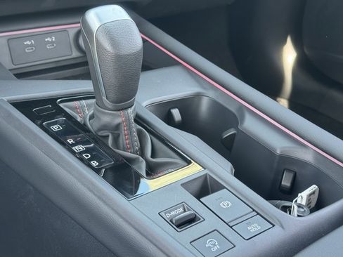 New 2026 Nissan Sentra SR w/ Floor Mat Package FWD image 10