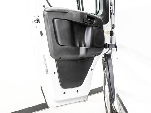 Used 2025 RAM ProMaster 2500 w/ Convenience Group FWD image 31