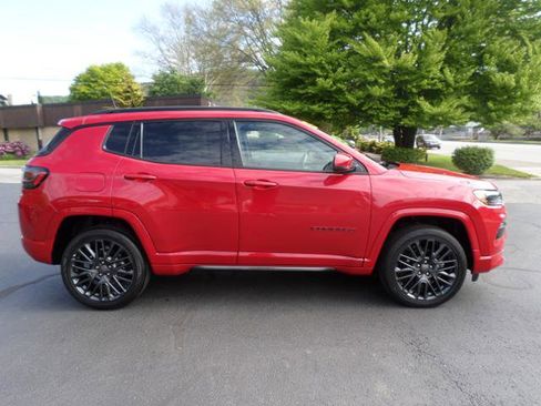 Used 2022 Jeep Compass Limited w/ (RED) Package AWD/4WD image 8