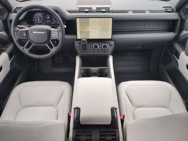 New 2026 Land Rover Defender 110 X-Dynamic SE AWD/4WD image 14