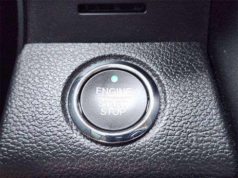 Used 2019 Ford Expedition XLT w/ Equipment Group 202A image 19