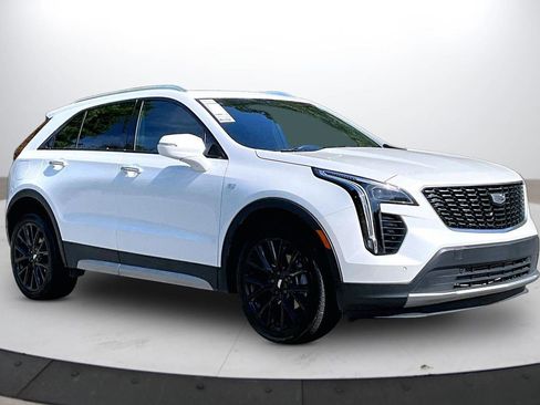 Used 2023 Cadillac XT4 Premium Luxury w/ LPO, Onyx Lite Package AWD/4WD image 2