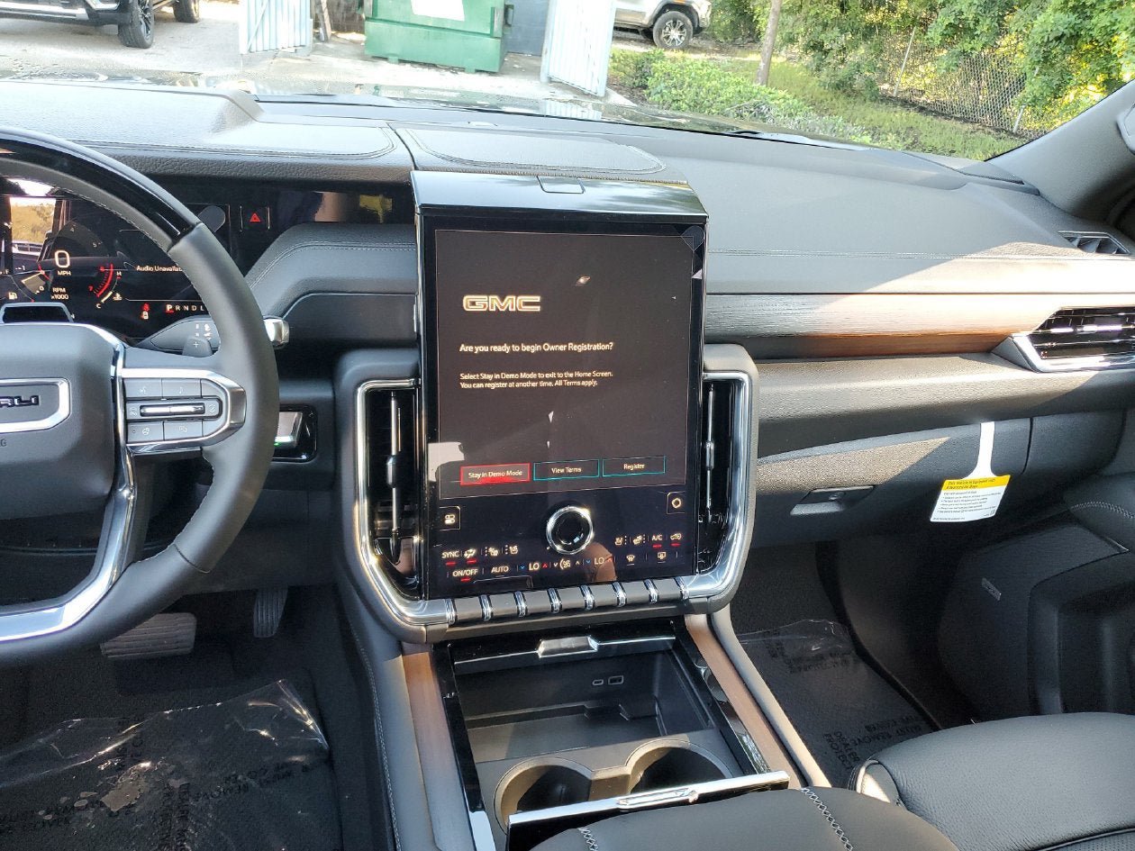 New 2027 GMC Yukon Denali w/ Sun & Power Step Package RWD image 14