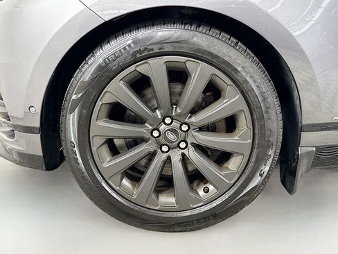 Used 2018 Land Rover Range Rover Velar AWD/4WD image 31
