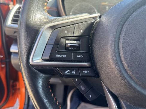 Used 2019 Subaru Crosstrek 2.0i Limited w/ Moonroof Package w/Navigation image 21