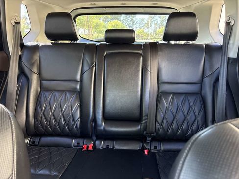 Used 2021 Nissan Rogue Platinum image 16