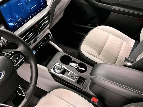 Used 2024 Ford Escape Active w/ Tech Pack #1 AWD/4WD image 17