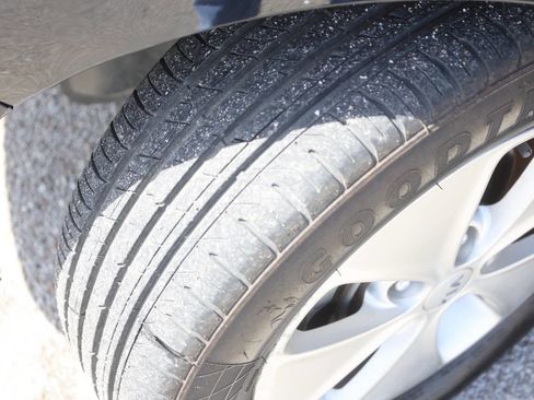 Used 2016 Kia Soul Base 4dr Crossover 6M image 25