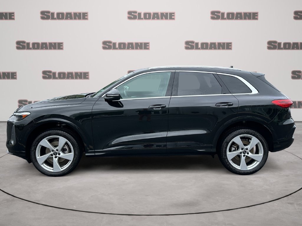 Certified 2025 Audi Q5 Premium w/ Premium Plus AWD/4WD image 2