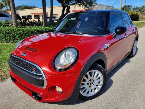Used 2015 MINI Cooper S FWD image 1