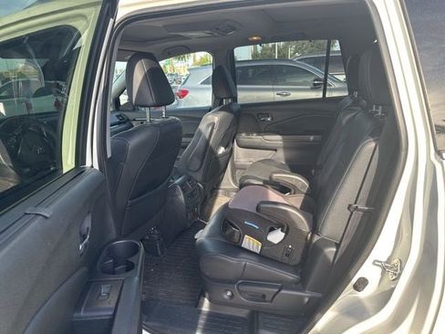 Used 2017 Honda Pilot Elite image 11