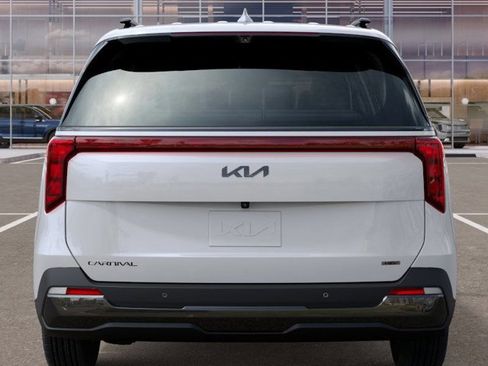 New 2026 Kia Carnival SX FWD image 16
