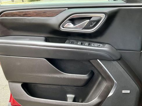 Used 2021 Chevrolet Tahoe Z71 w/ Luxury Package image 27