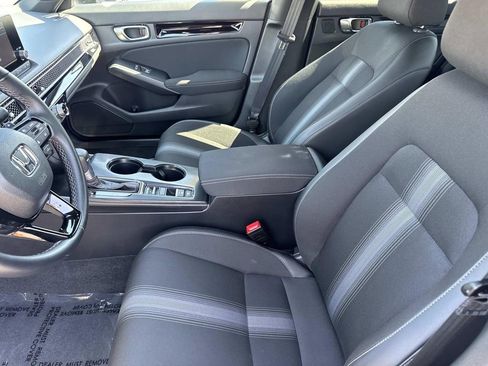 Used 2025 Honda Civic Sport image 26