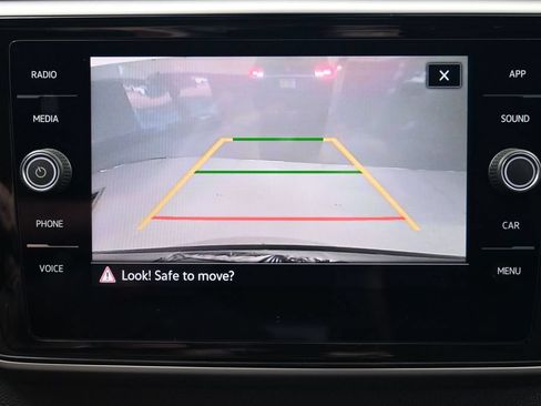 Used 2023 Volkswagen Atlas SE w/ Panoramic Sunroof Package FWD image 16