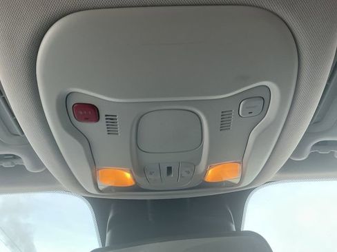 Used 2017 Jeep Renegade Latitude image 55