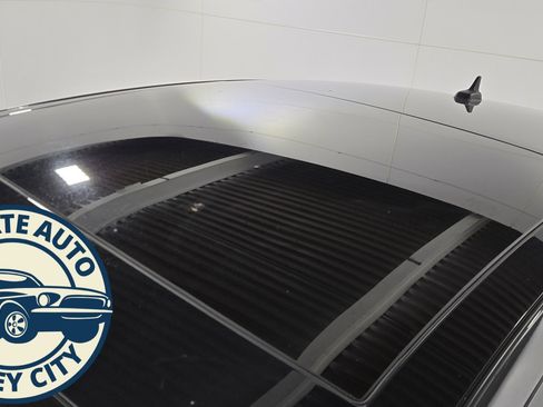 Used 2021 Volkswagen Arteon SEL Premium image 9