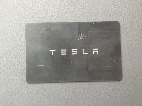 Used 2024 Tesla Cybertruck AWD Crew Cab image 31