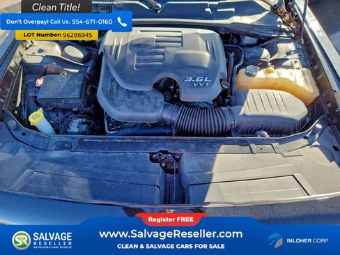 Used 2018 Dodge Challenger SXT image 15