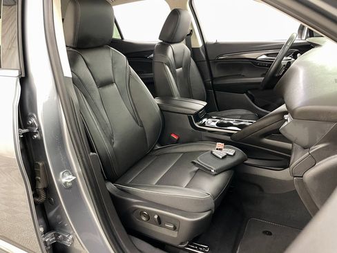 Used 2021 Buick Envision Essence w/ Technology Package I image 40