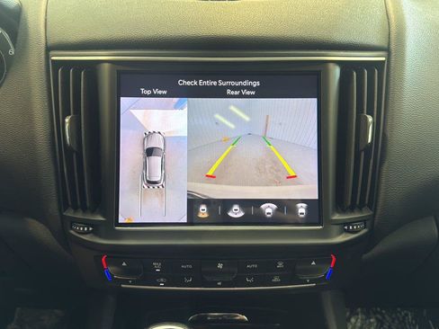 Used 2023 Maserati Levante Modena AWD/4WD image 21