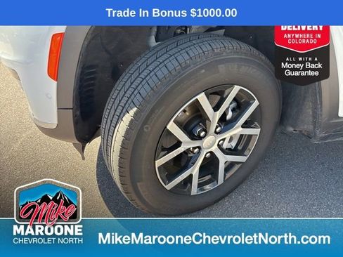 Used 2024 Jeep Grand Cherokee L Limited w/ Luxury Tech Group II image 8