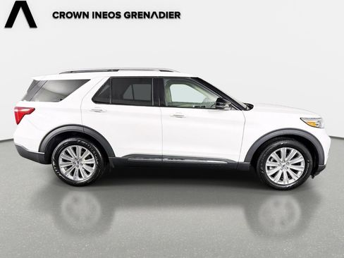 Used 2022 Ford Explorer Limited w/ Equipment Group 301A RWD image 4