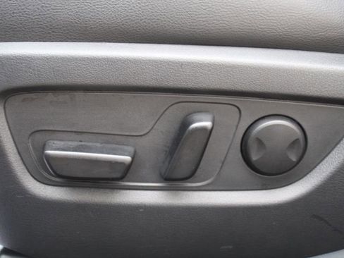 Certified 2025 MAZDA CX-50 AWD 2.5 S w/ Premium Plus Pkg image 15