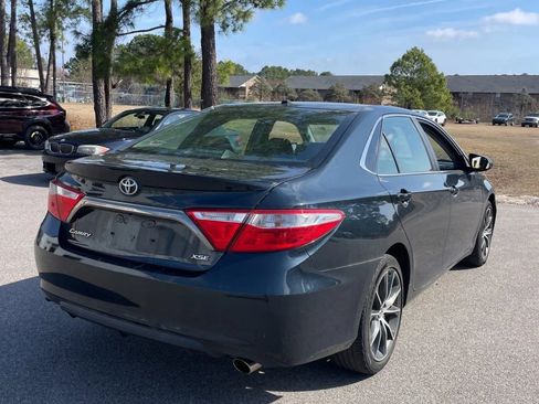 Used 2015 Toyota Camry XSE w/ Moonroof Package FWD image 8