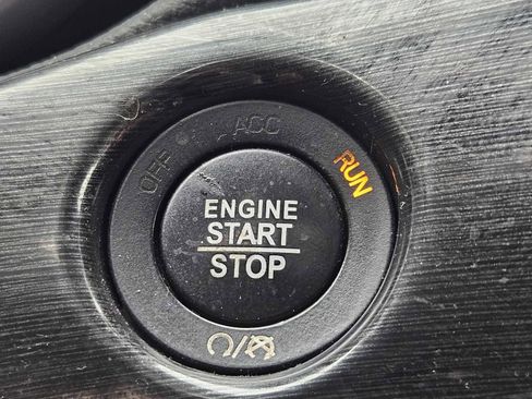 Used 2017 Jeep Grand Cherokee Trailhawk w/ Trailhawk Luxury Group image 18