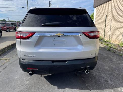Used 2021 Chevrolet Traverse LT FWD image 4