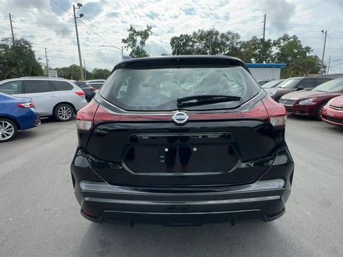 Used 2021 Nissan Kicks SR FWD image 14