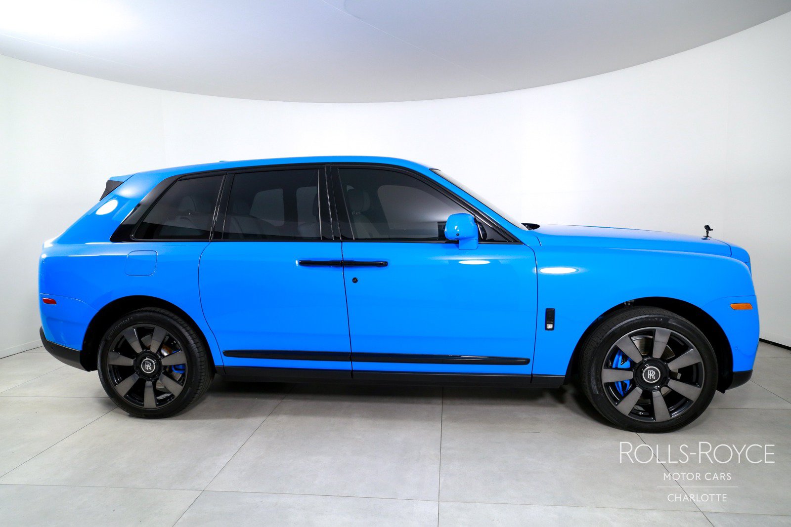 Used 2023 Rolls-Royce Cullinan AWD/4WD image 10
