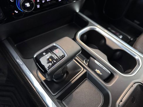 Certified 2025 Chevrolet Silverado 1500 RST AWD/4WD image 22