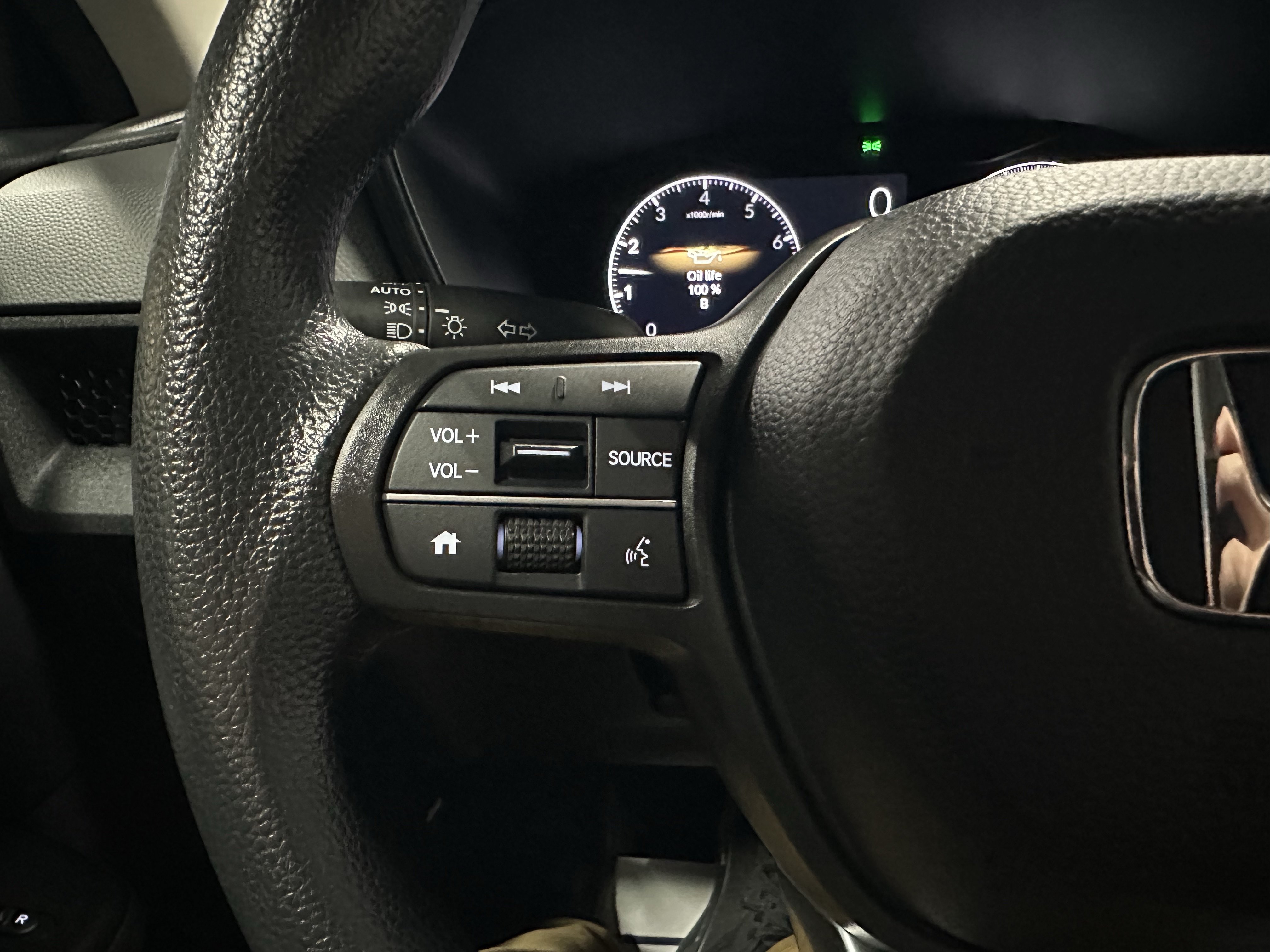 Used 2024 Honda CR-V LX image 11