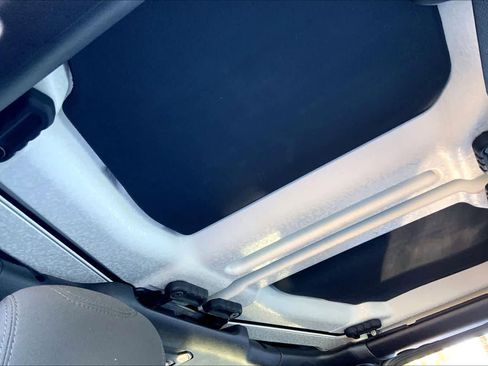 Used 2018 Jeep Wrangler Unlimited Sahara w/ Dual Top Group image 13