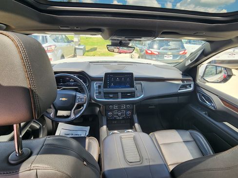 Used 2023 Chevrolet Tahoe High Country AWD/4WD image 12