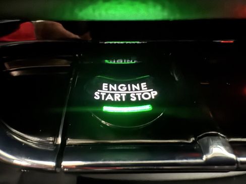 Used 2023 Lincoln Nautilus AWD image 15