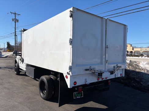 Used 2017 Ford F550 2WD Regular Cab Super Duty image 10