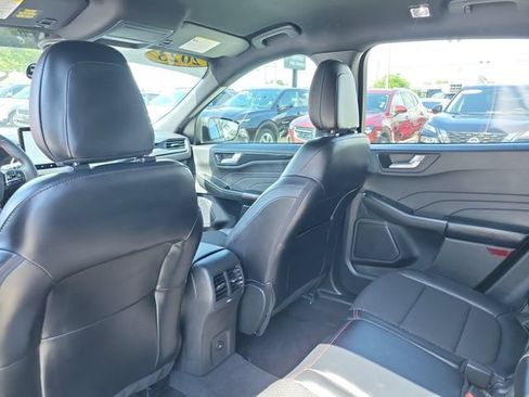 Used 2023 Ford Escape ST-Line w/ Tech Pack #1 AWD/4WD image 15